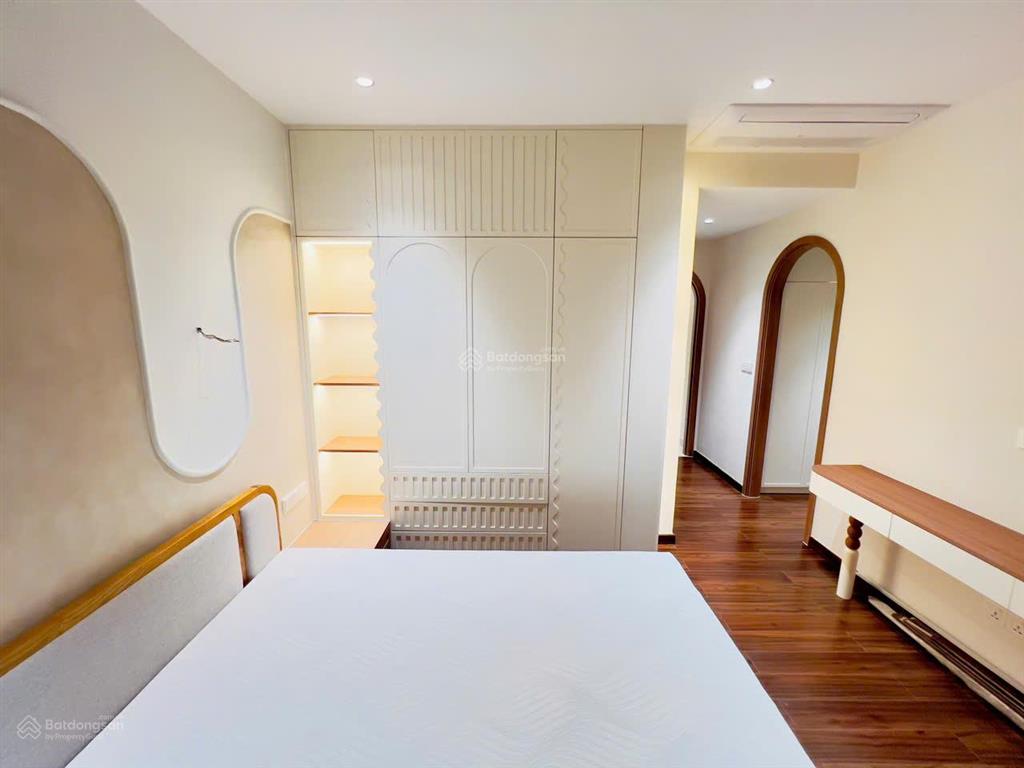 Chính chủ bán căn hộ celesta rise, 3 pn, 2 wc, 106,5 m2, vị trí đẹp, hoàn thiện cao cấp mới 100%