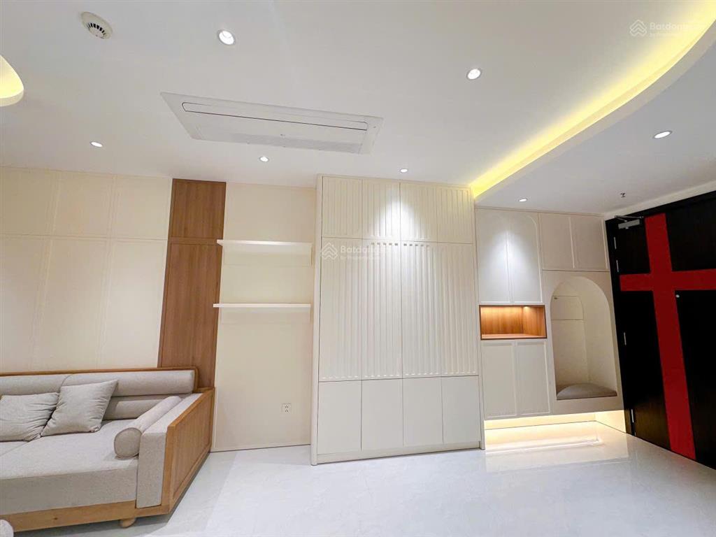 Chính chủ bán căn hộ celesta rise, 3 pn, 2 wc, 106,5 m2, vị trí đẹp, hoàn thiện cao cấp mới 100%