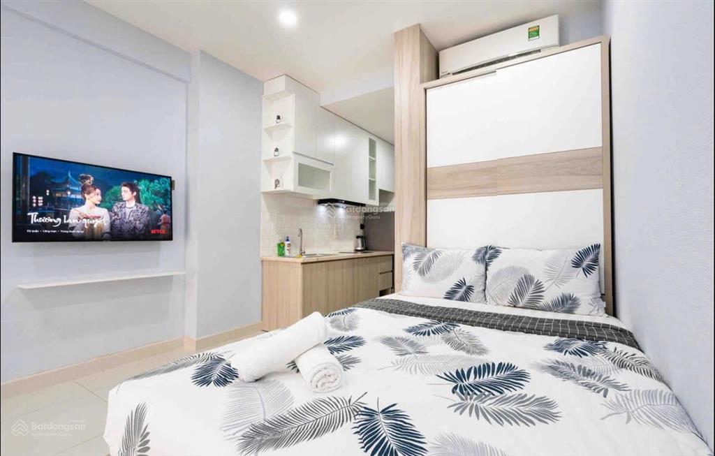 Cho thuê căn hộ sky center, q. tân bình, dt 74m2, 2pn giá 15tr/tháng.  0909 228 *** sang
