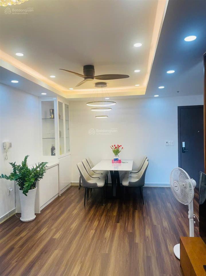 Bán căn hộ moonlight park view, bình tân, dt 68m2, 2pn giá 3,5 tỷ.  0909 228 *** minh sang