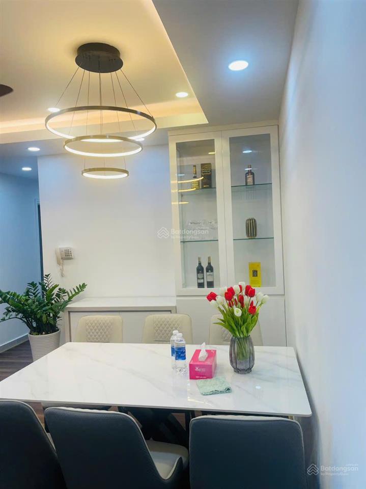 Bán căn hộ moonlight park view, bình tân, dt 68m2, 2pn giá 3,5 tỷ.  0909 228 *** minh sang