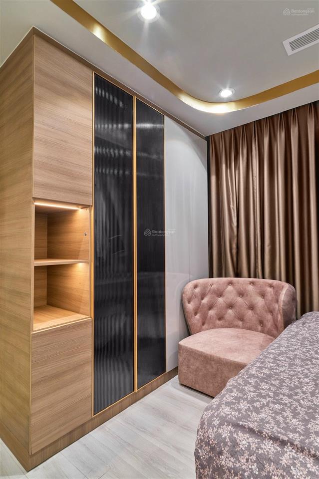 Bán căn hộ orchar garden , phú nhuận , dt 71m2 , 2pn giá 6.5ty .   0909 228 *** minh sang