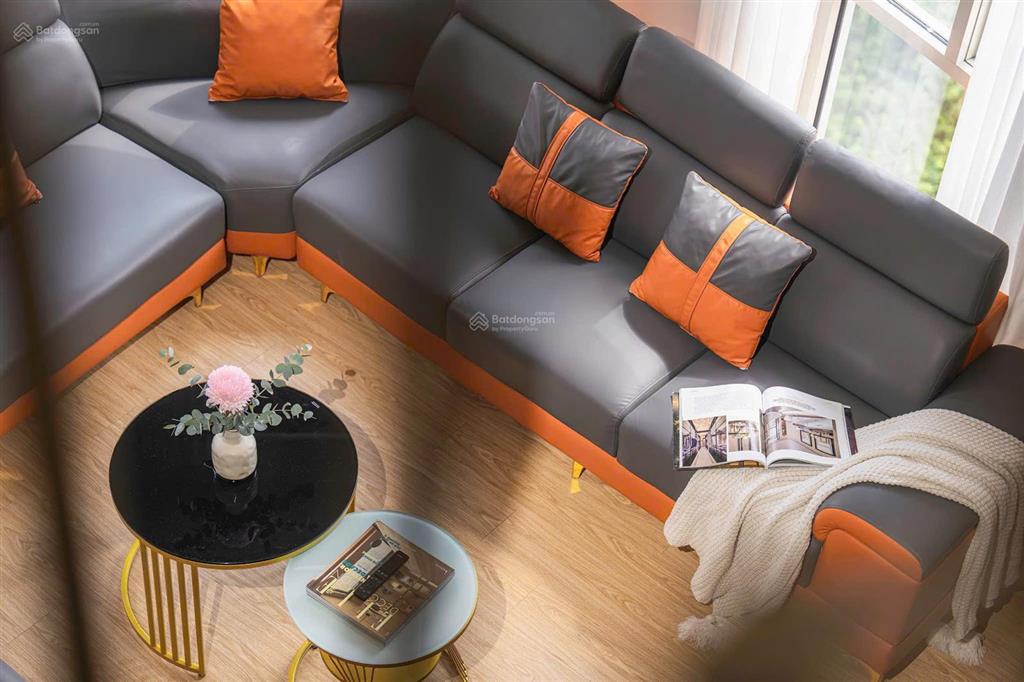 Bán căn hộ res 11, quận 11, dt 75m2, 2pn giá 4,9 tỷ.  0909 228 *** minh sang