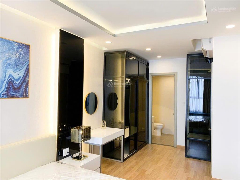 Bán căn hộ res green tower, tân phú, dt 75m2, 2pn giá 5 tỷ.  0909 228 *** minh sang