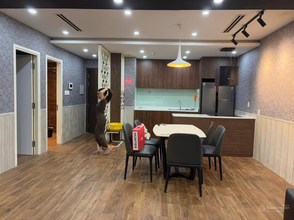 Bán căn hộ đất phương nam, bình thạnh. dt 110m2, 2pn giá 6.1 tỷ.  0909 228 *** minh sang