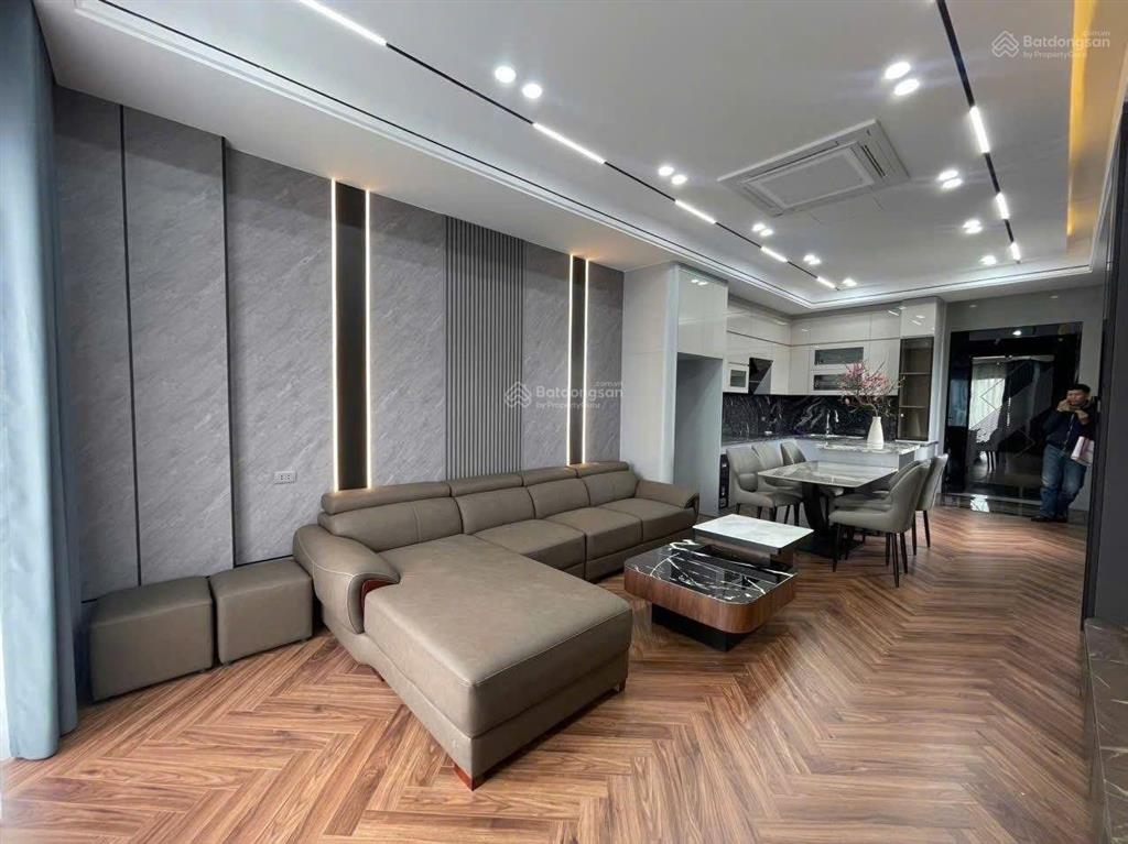 Siêu rẻ, nhà mới xây phố bạch đằng 15m ra ô tô, ngõ rộng 35m2 x 5t.