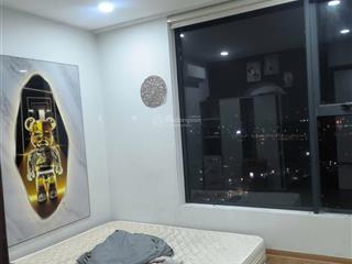 Chính chủ cần cho thuê căn chung cư 3 ngủ  2wc  tầng trung  view thoáng  rose town 79 ngọc hồi