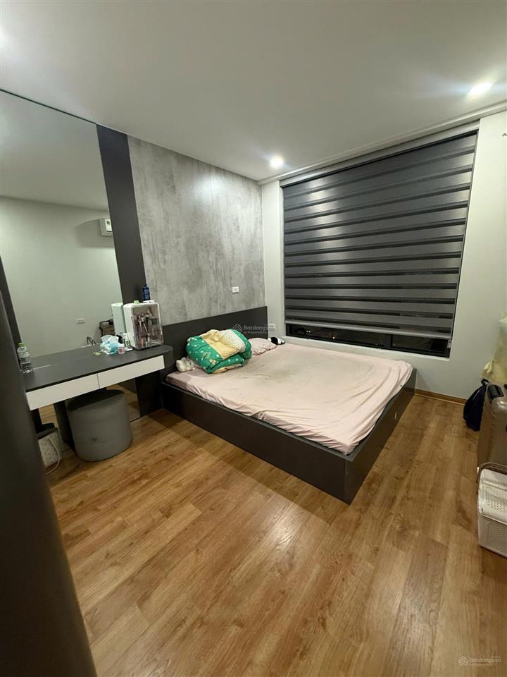 Cần bán gấp trong tháng căn chung cư 79m  tầng 12  2 phòng ngủ 2wc  đầy đủ nội thất  đã có sổ