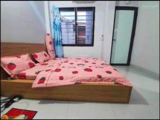 Cần bán gấp nhà phố phùng khoang  130m  18 phòng cho thuê  chỉ 135tr/m  sổ đỏ chính chủ