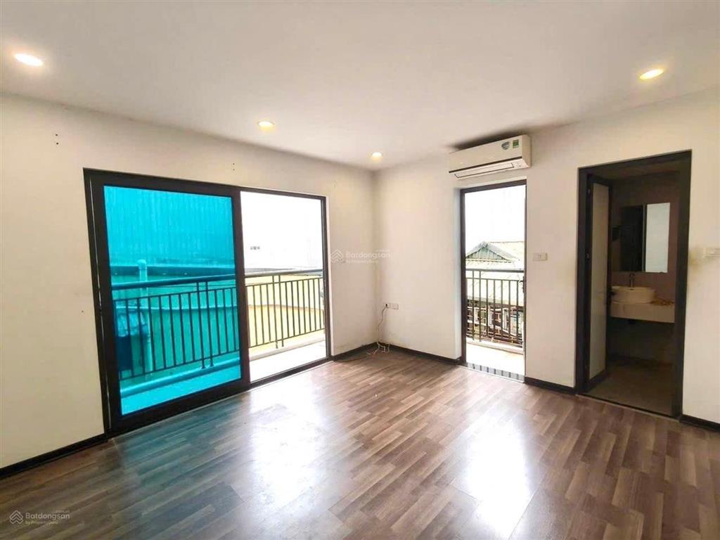 Chủ thiện chí bán gấp nhà đẹp dân xây thụy phương 43m2x5t, sẵn nội thất ở luôn, gần ô tô,nhỉnh 7 tỷ