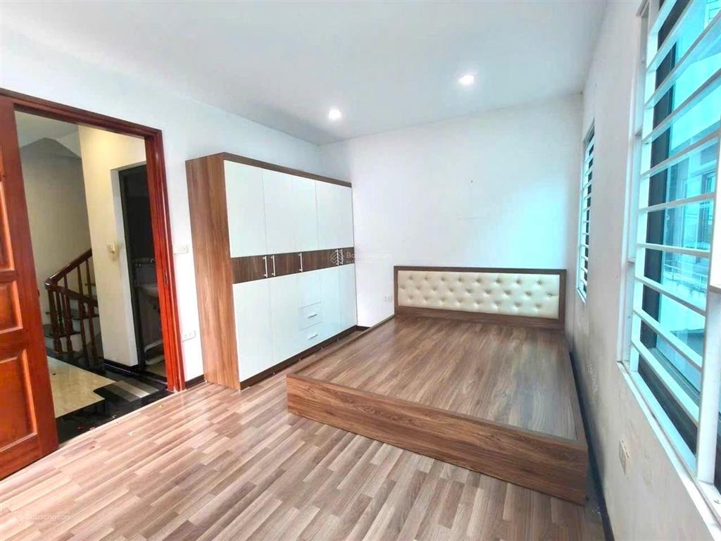 Chủ thiện chí bán gấp nhà đẹp dân xây thụy phương 43m2x5t, sẵn nội thất ở luôn, gần ô tô,nhỉnh 7 tỷ