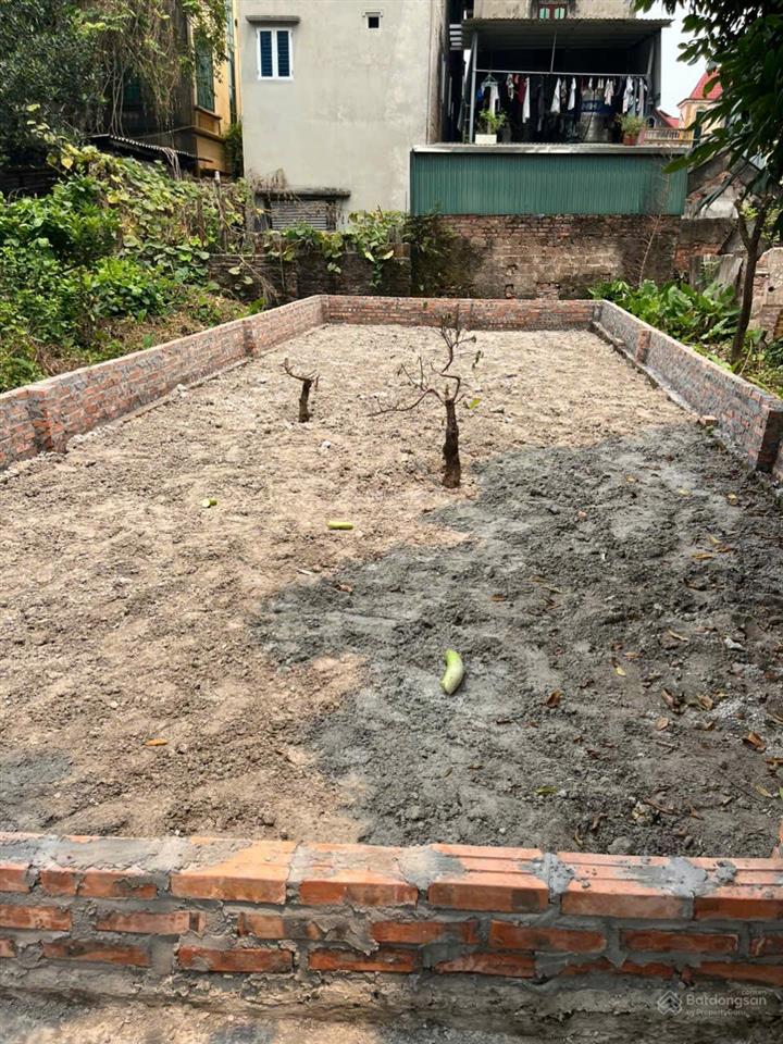 Cc bán đất phố viên,cách 1 nhà ra đường 40m, ô tô vào đất, mặt tiền 6m, phù hợp xây ccmn,giá đầu tư