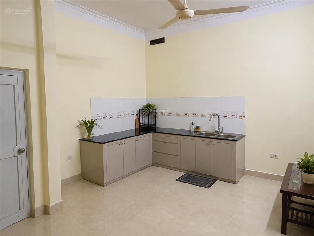 Hàng xóm bán nhà thuỵ phương, ngõ thông, dt ~65m2, dân xây chắc chắn, tài chính nhỉnh 8 tỷ