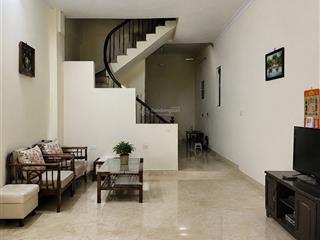 Hàng xóm bán nhà thuỵ phương, ngõ thông, dt ~65m2, dân xây chắc chắn, tài chính nhỉnh 8 tỷ