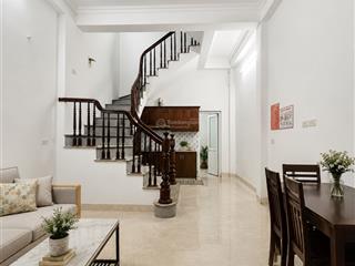 Lê văn hiến, phân lô ô tô qua, dt 30m² x 5t, 5pn, ở ngay, chỉ hơn 6 tỷ