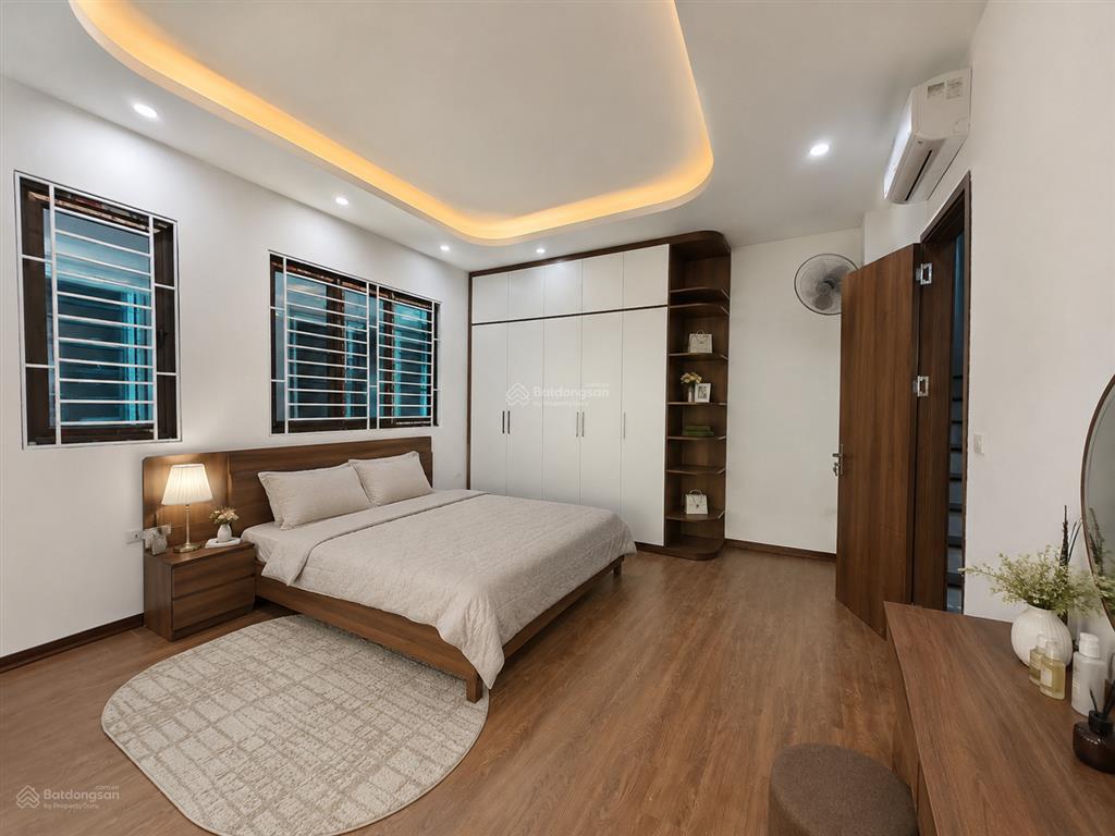 Liên mạc  thượng cát  nhà mới 5 tầng  ô tô tránh  đường rộng đẹp  hơn 5 tỷ