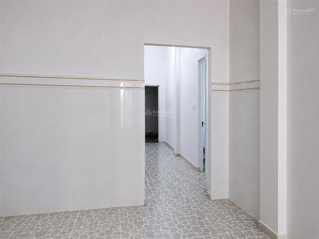 Đất hiếm trung tâm phố viên  đông ngạc  60m ra nguyễn đình tứ  gần đh mỏ, bv phương đông