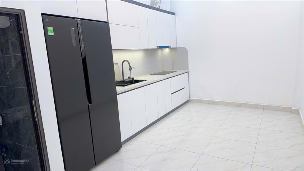 Ngay gần cống chèm  nhà dân xây  40m²  3pn khép kín full nội thất  gần ô tô tránh  6.7 tỷ