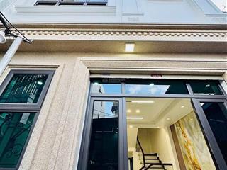 Giảm giá cực sốc! chỉ 3,x tỷ có nhà ở luôn bắc từ liêm, ô tô đỗ gần, nhà thiết kế hiện đại