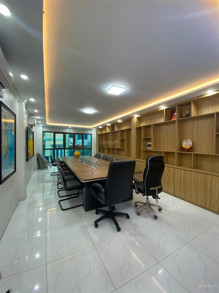 Chính chủ cần bán nhà phân lô phan trọng tuệ, 6 tầng, ô tô tải đỗ cửa, giá thỏa thuận