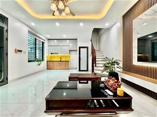 Tây tựu mặt tiền 6,9m, 6 phòng ngủ, full nội thất, gần ô tô, nhỉnh 6 tỷ