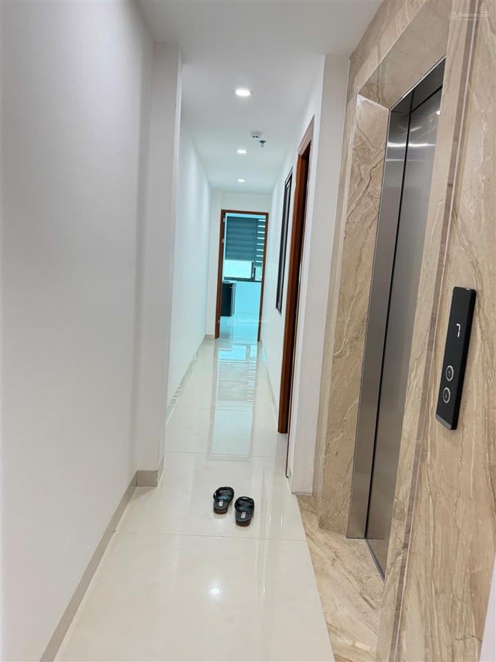 Ccmn 7 tầng thang máy  17 phòng full nội thất  dòng tiền tới 100 triệu/tháng