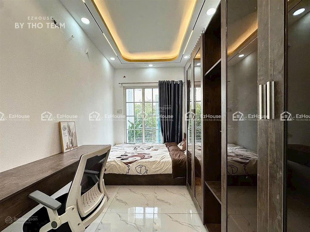 Cho thuê căn hộ 2pn gần chợ hoàng hoa thám tân bình khu k300  mới keng  full nội thất