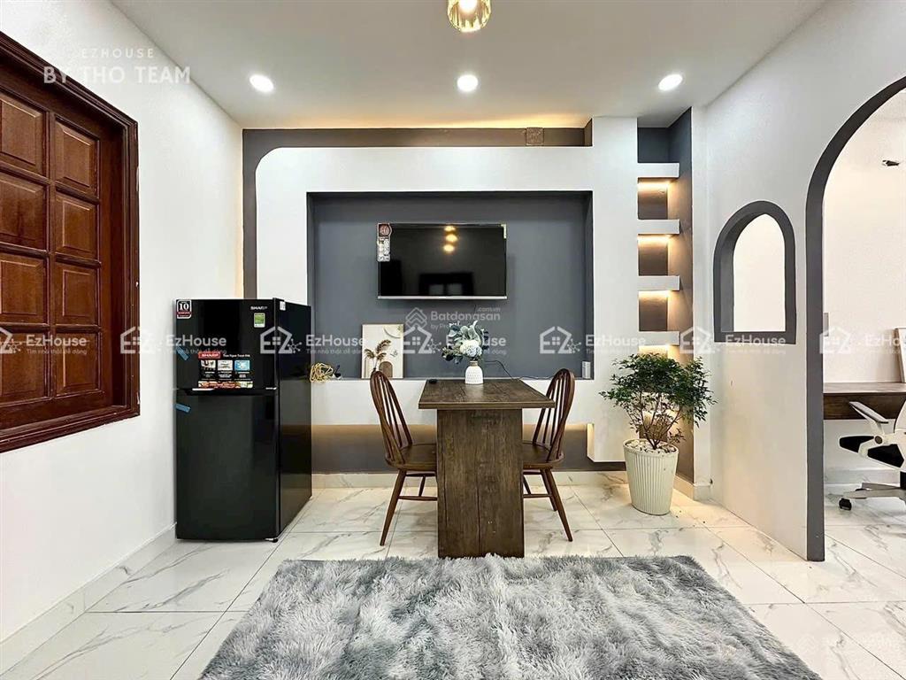 Cho thuê căn hộ 2pn gần chợ hoàng hoa thám tân bình khu k300  mới keng  full nội thất