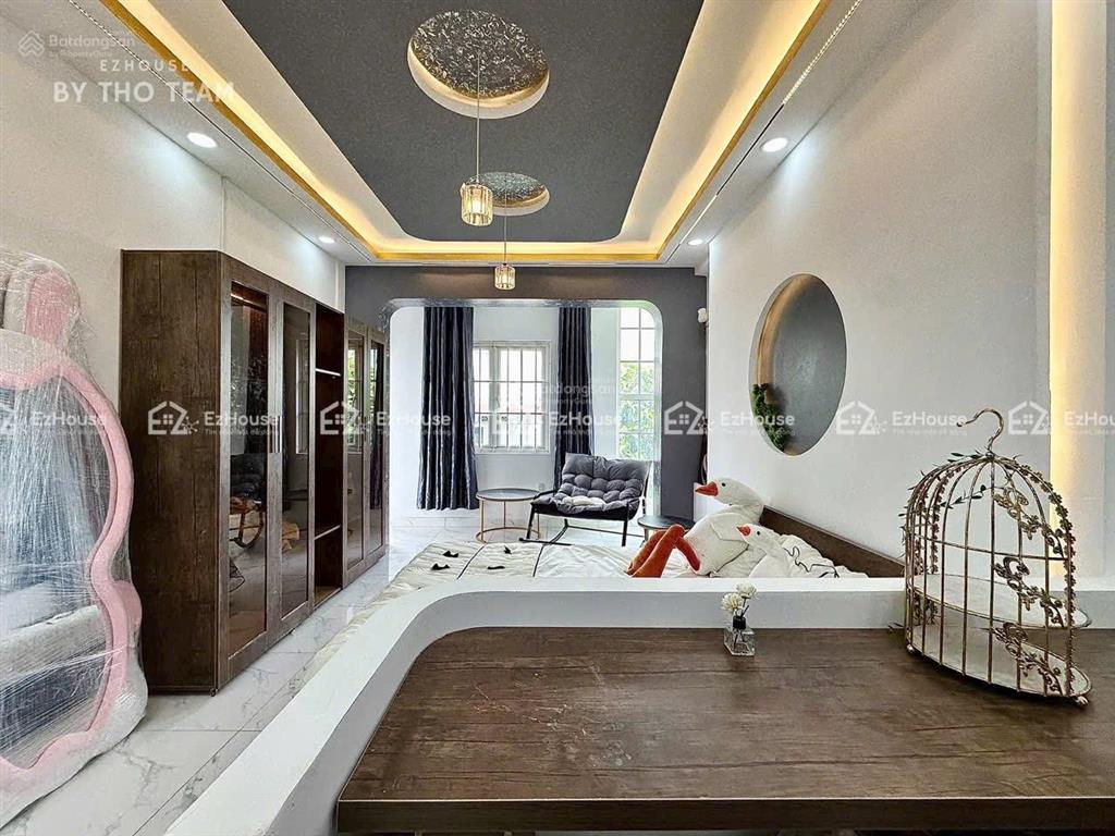 Cho thuê căn hộ 2pn gần chợ hoàng hoa thám tân bình khu k300  mới keng  full nội thất