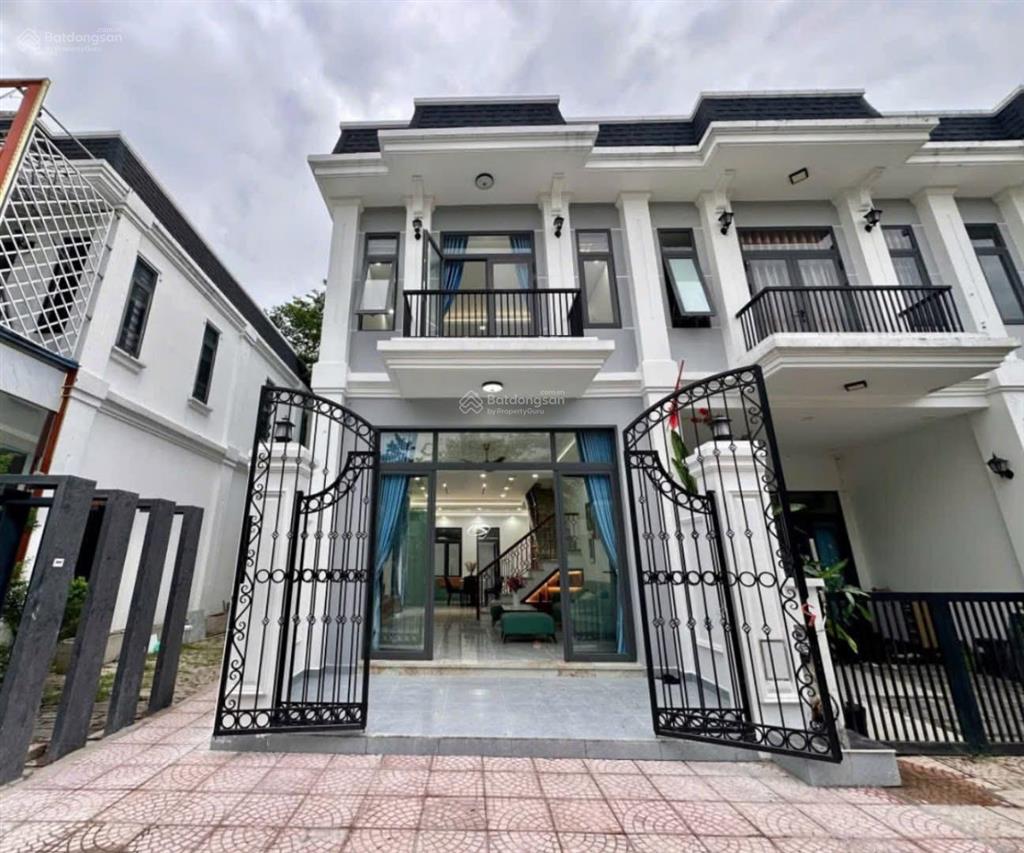 Bán nhà the sol city, góc nội bộ, view công viên, dt 5x15m, kết cấu trệt 2 lầu, giá 4tỷ7 tl