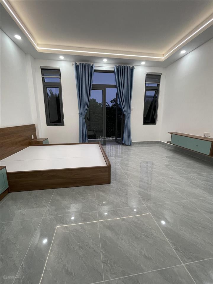 Bán nhà the sol city, góc nội bộ, view công viên, dt 5x15m, kết cấu trệt 2 lầu, giá 4tỷ7 tl