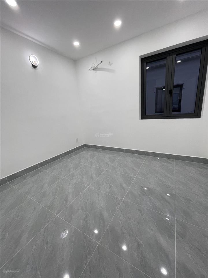 Bán nhà the sol city, góc nội bộ, view công viên, dt 5x15m, kết cấu trệt 2 lầu, giá 4tỷ7 tl