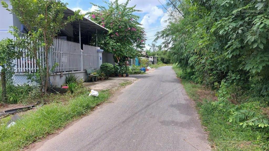 Bán đất mặt tiền đường 755, cắt ngang tỉnh lộ 7