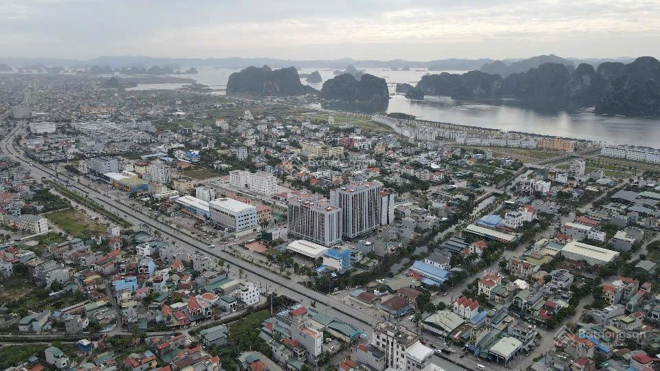 Chính chủ chuyển nhượng căn hộ luxcity cẩm phả, giá chỉ 2 tỷ căn 3pn