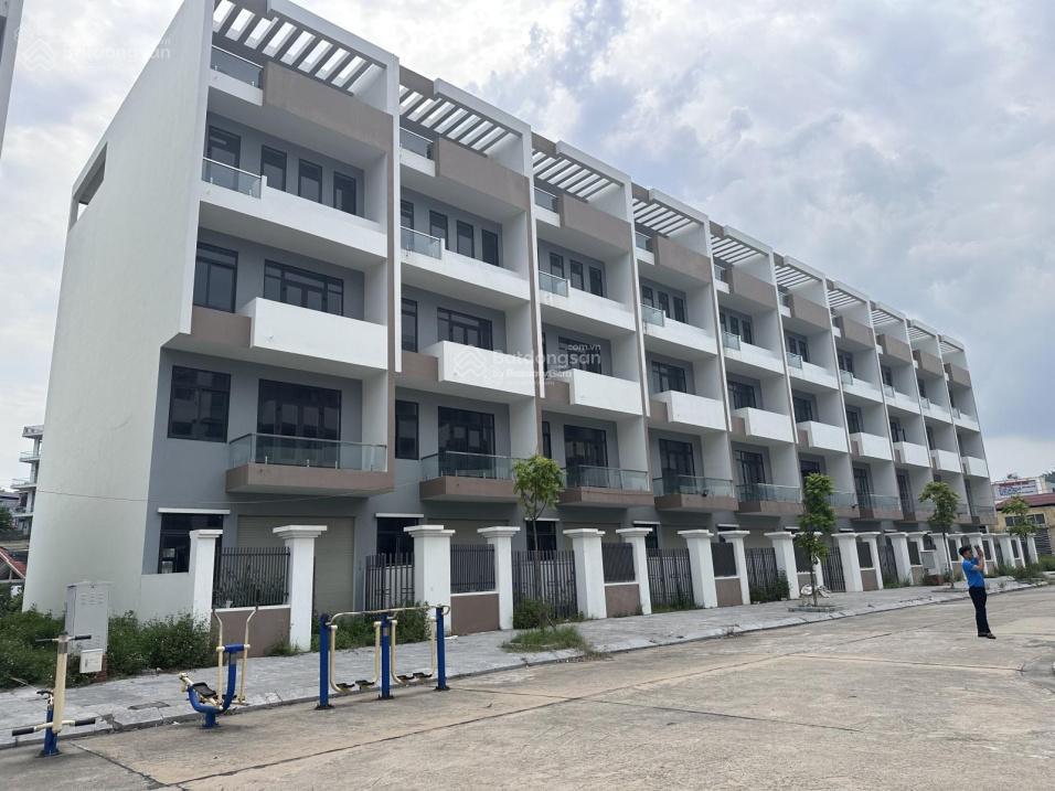 Chỉ 3,9 tỷ sở hữu biệt thự liền kề, diện tích sử dụng 450m², nhà mới 100%  sổ đỏ trao tay ngay