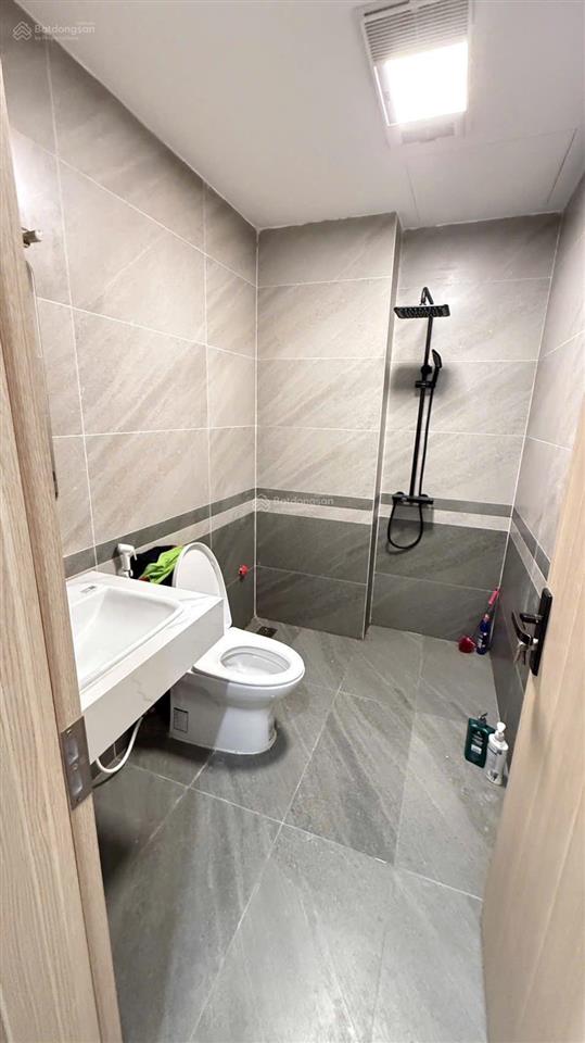 Bán nhà 5 tầng thang máy, như quỳnh hưng yên 50m2 , otto 7 chỗ ngủ trong nhà , ngay vinhomes!