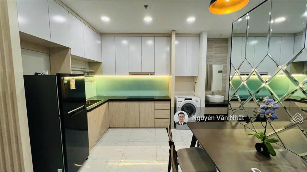 Bán căn 2pn  55m2  giá 2,1 tỷ, đầy đủ nội thất, sẵn sổ công chứng được ngay