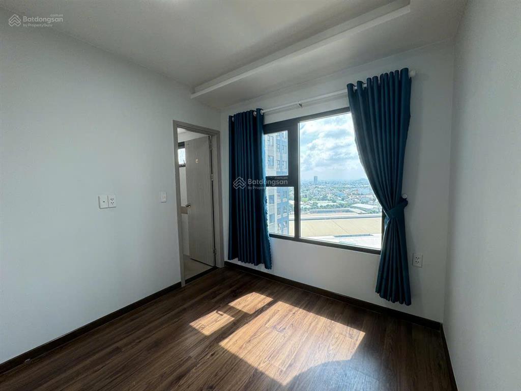 Bán căn 3pn  80m2  giá 2,92 tỷ, tầng cao view đẹp, sẵn sổ công chứng được ngay