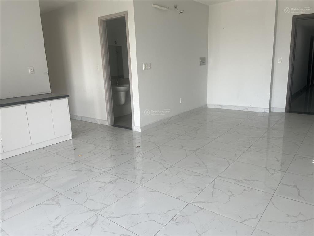 Bán căn góc 3pn  3wc, tầng trung view cực đẹp, giá chỉ 3 tỷ bao phí