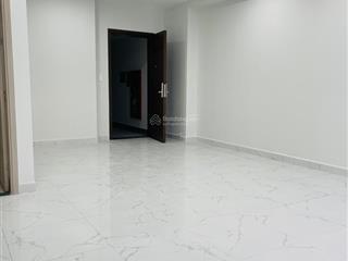 Bán căn góc 3pn  3wc nhà trống, tầng trung view cực đẹp, giá chỉ 3 tỷ bao phí