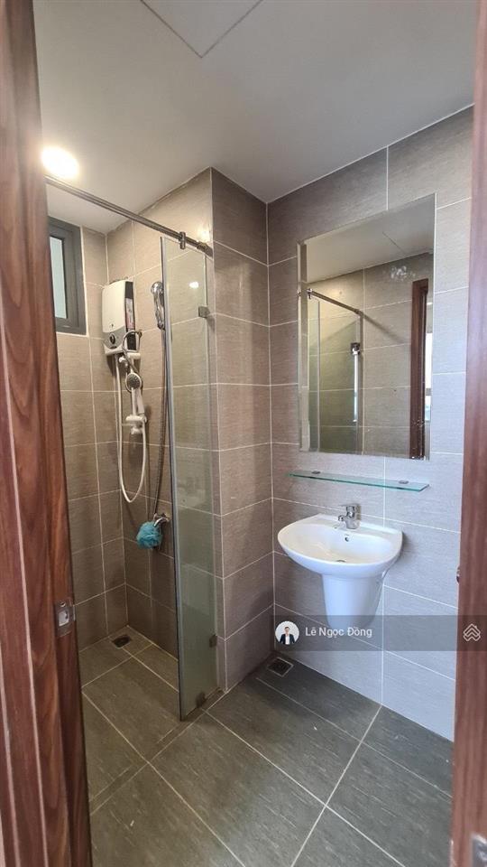 Hot  01 căn một trong số ít 68m2  2pn  2wc full nt giá bán chỉ 4.35 tỷ có sổ hồng sang tên ngay