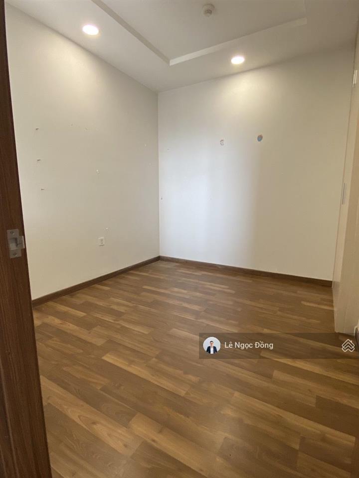 Hot  01 căn một trong số ít 68m2  2pn  2wc full nt giá bán chỉ 4.35 tỷ có sổ hồng sang tên ngay