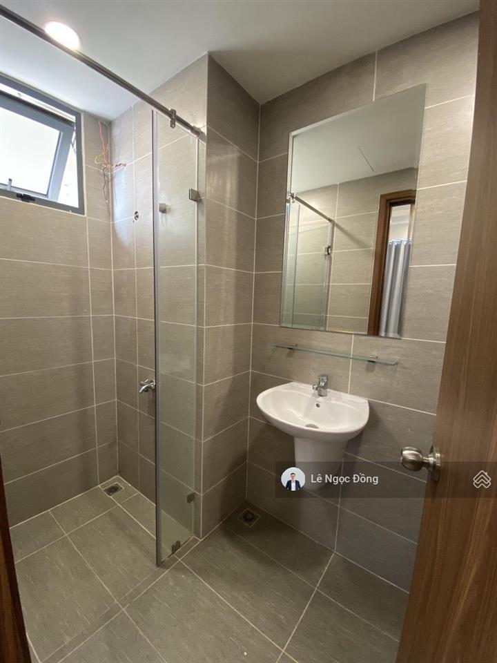 Hot  01 căn một trong số ít 68m2  2pn  2wc full nt giá bán chỉ 4.35 tỷ có sổ hồng sang tên ngay