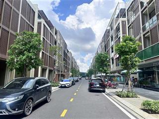 Cho thuê văn phòng global city  thủ đức 50m2 máy lạnh, thang máy
