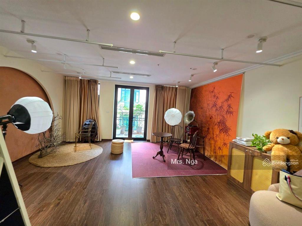 Bán nhà 7 tầng thang máy hồng tiến, long biên  ở  kinh doanh  văn phòng  gần cầu trần hưng đạo