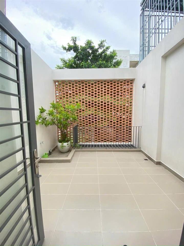 Hot hot! bán nhanh nhà 3 tầng  đường võ văn ngân  p. bình thọ  đường rộng 7m