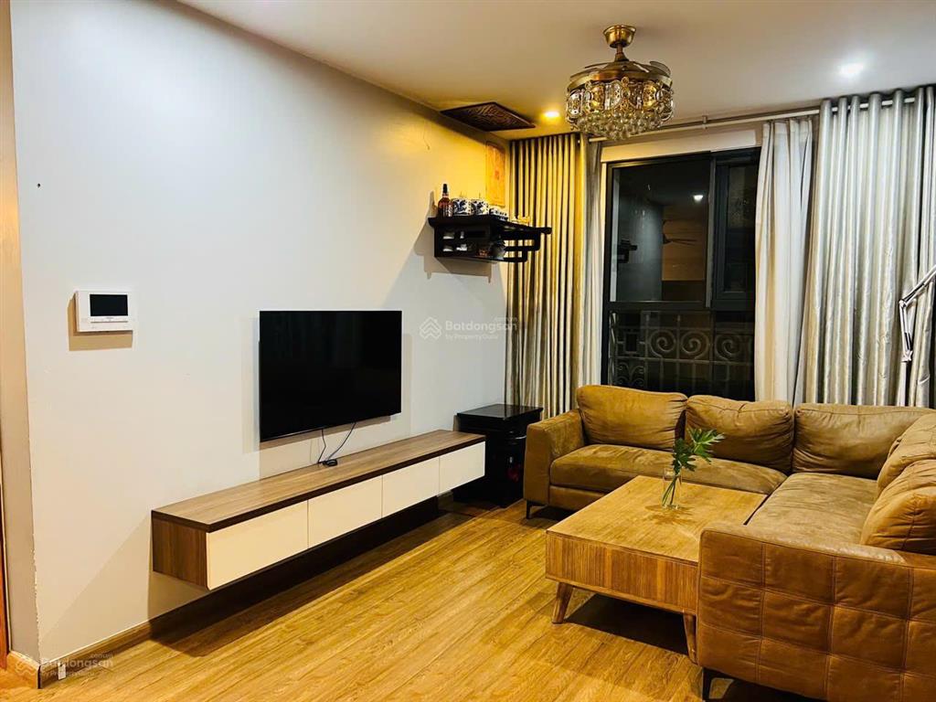 ( giảm sâu) cần bán gấp căn 2 ngủ dự án ct8 the emerald, dt 78m2 giá 5,6 tỷ, full nội thất, sẵn sổ