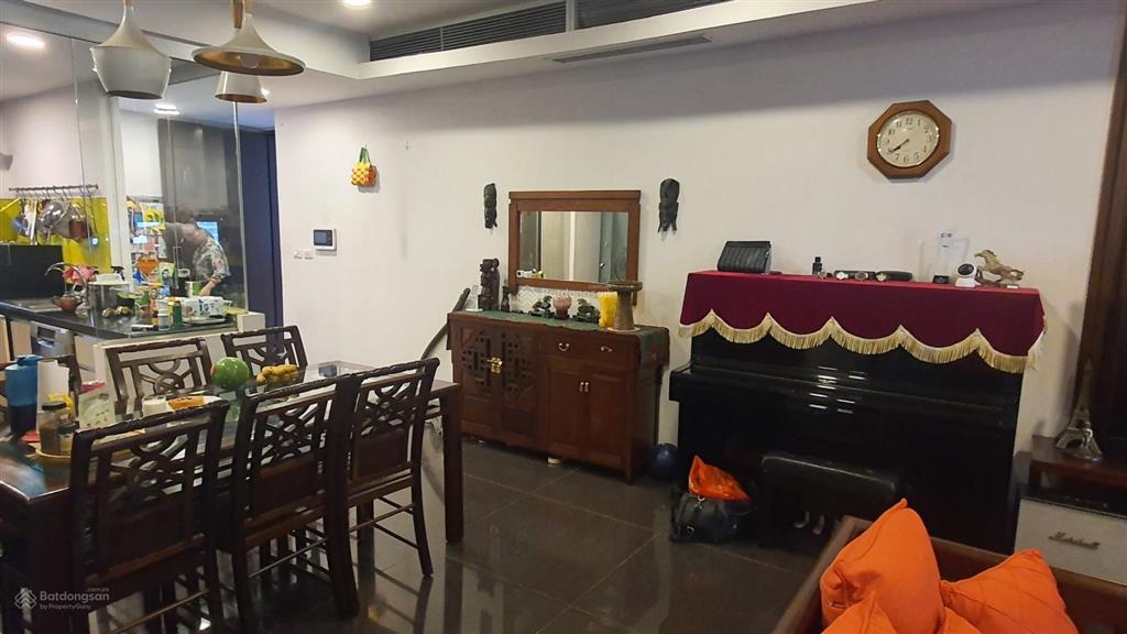 Chính chủ cần bán gấp căn 3 ngủ dự dolphin plaza, diện tích 164m2, giá 11 tỷ, sẵn sổ full nội thất