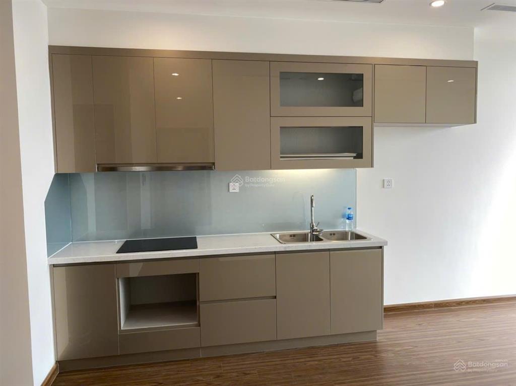 Chính chủ cần bán gấp căn 2 ngủ dự án vinhome wespont  dt 65m giá 7,8 tỷ , sẵn sổ full nội thất