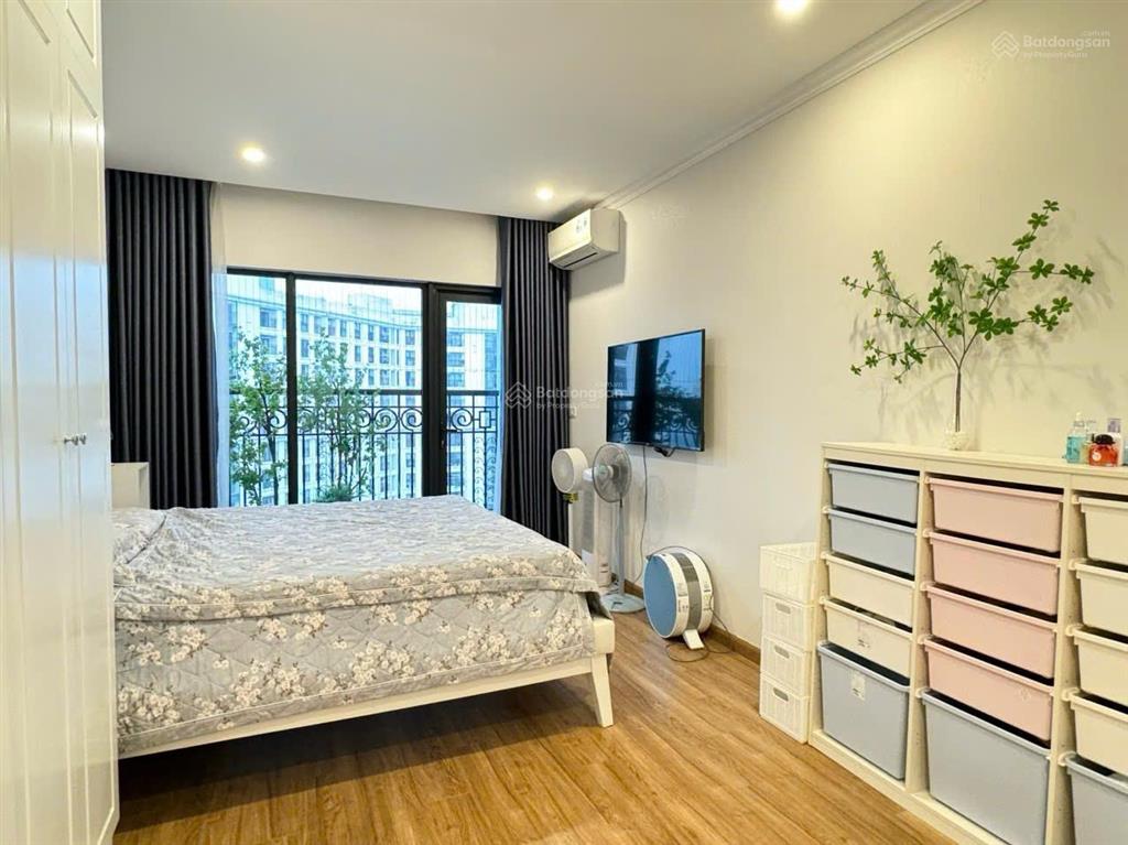 Giảm sâu bán nhanh căn 2 ngủ chung cư ct8 the emerald, nam từ liêm, hn, dt 78m giá 6,8 tỷ, sẵn sổ